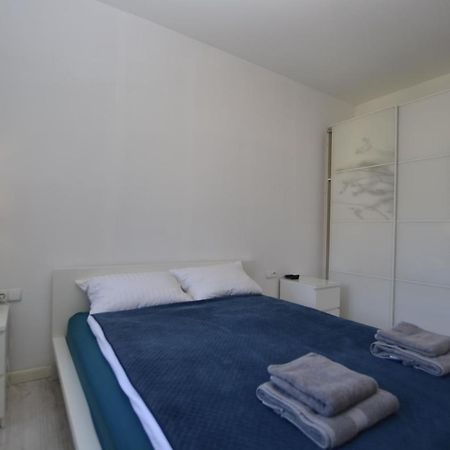 Apartament Bursztynowy Z Garazem -Centrum Gliwic 글리비체 외부 사진