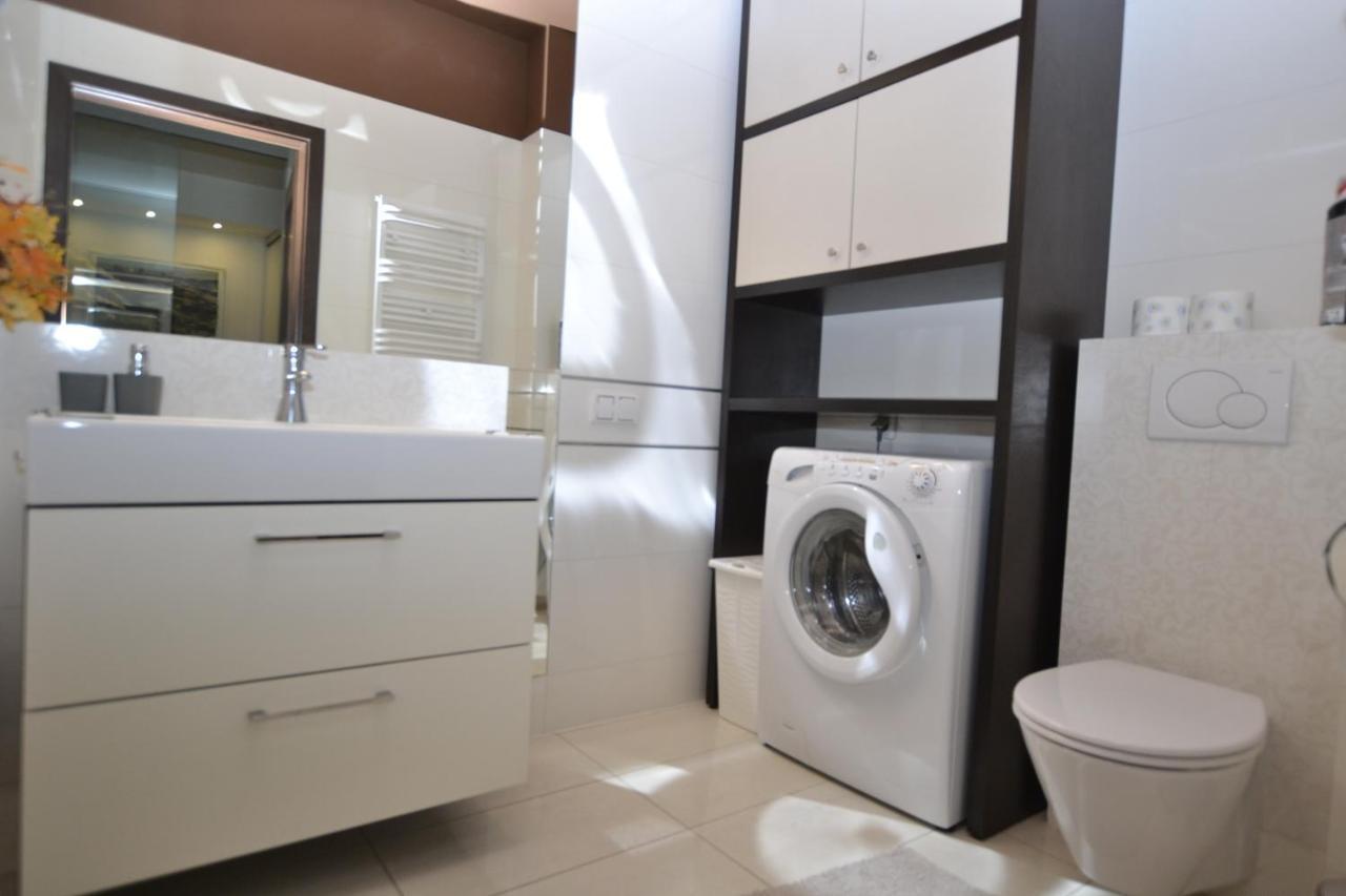 Apartament Bursztynowy Z Garazem -Centrum Gliwic 글리비체 외부 사진
