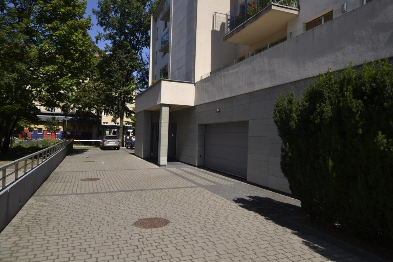 Apartament Bursztynowy Z Garazem -Centrum Gliwic 글리비체 외부 사진