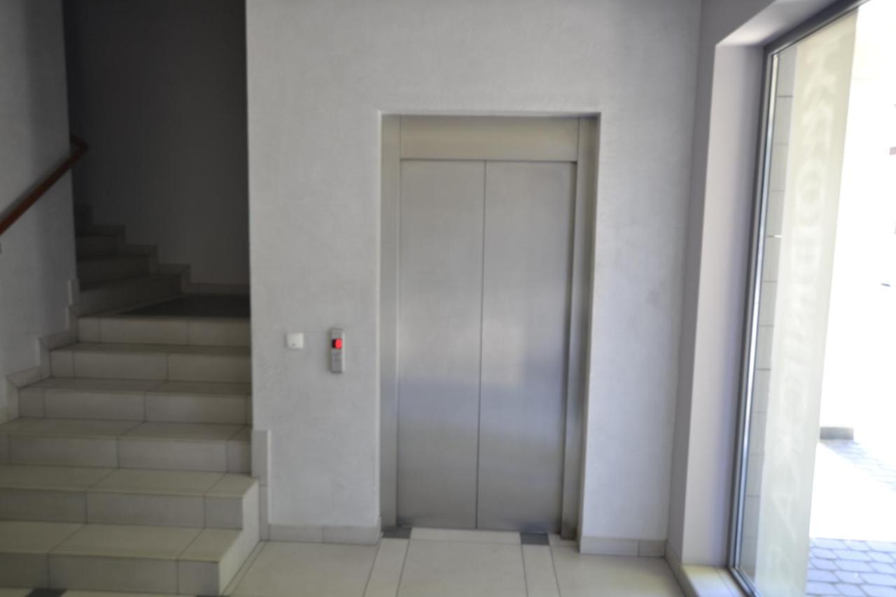 Apartament Bursztynowy Z Garazem -Centrum Gliwic 글리비체 외부 사진